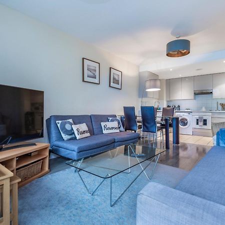Battersea Power Station Apartment London Exterior foto
