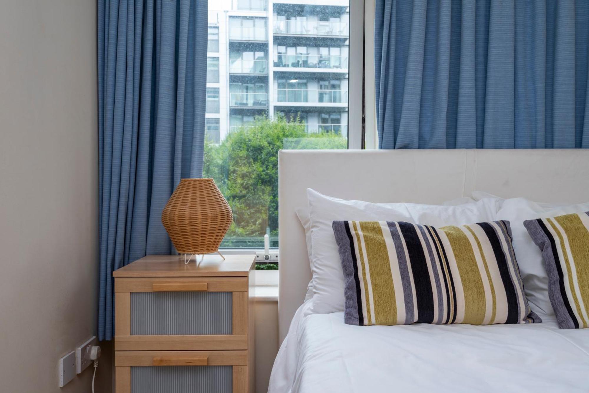 Battersea Power Station Apartment London Exterior foto